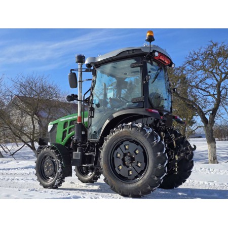 Трактор Terra Force 554LUX Pro із просторою кабіною, 50 к.с, 4х4, кондиціонер, Євронавіска на гаках з сергою